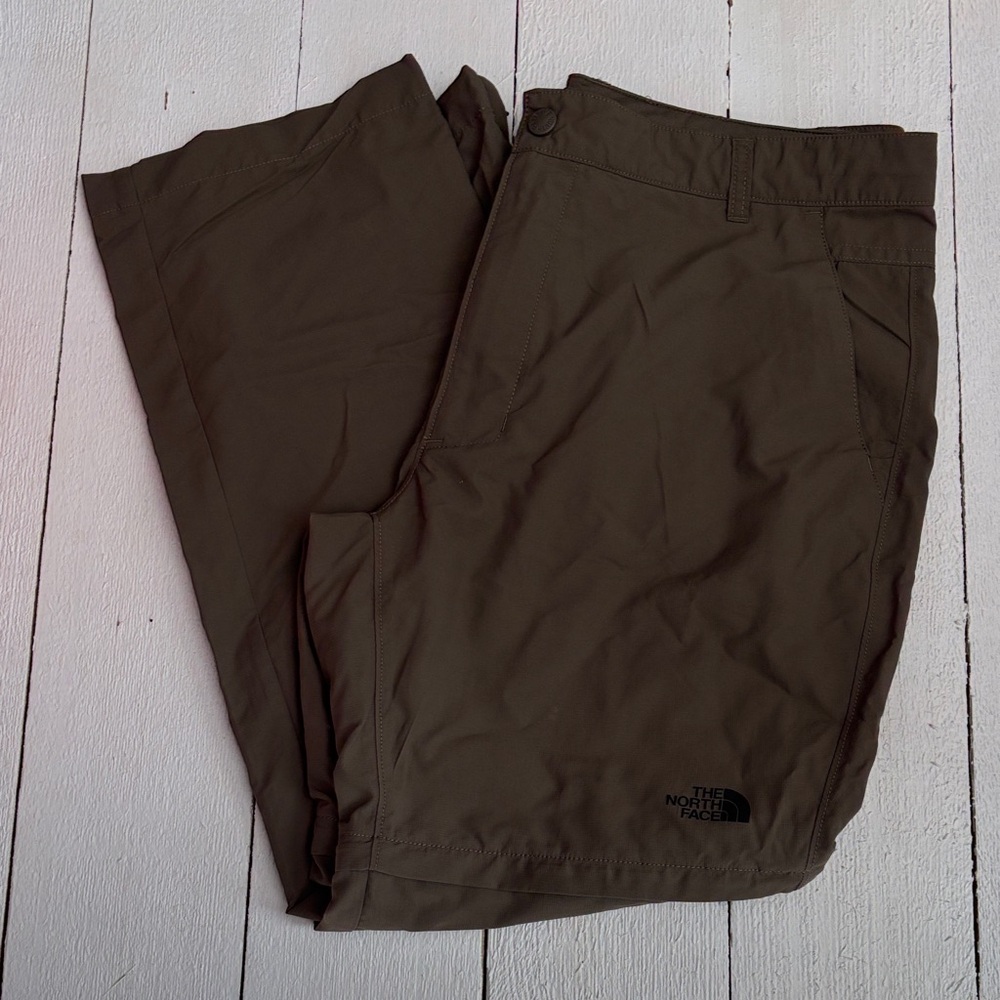 The North Face Men's Olive Cargo Pants size 38